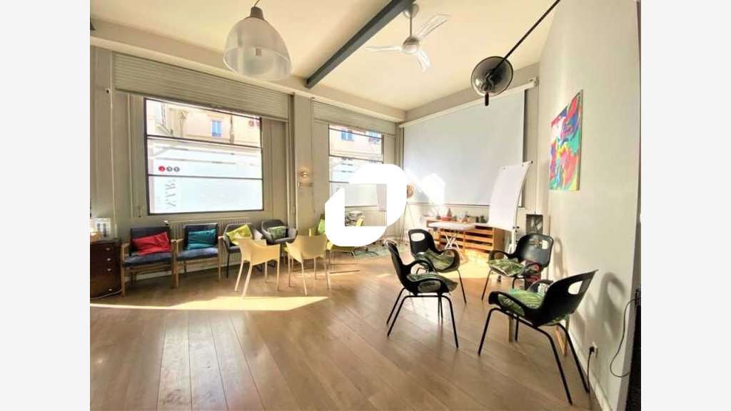 A louer Bureaux 160m² Paris