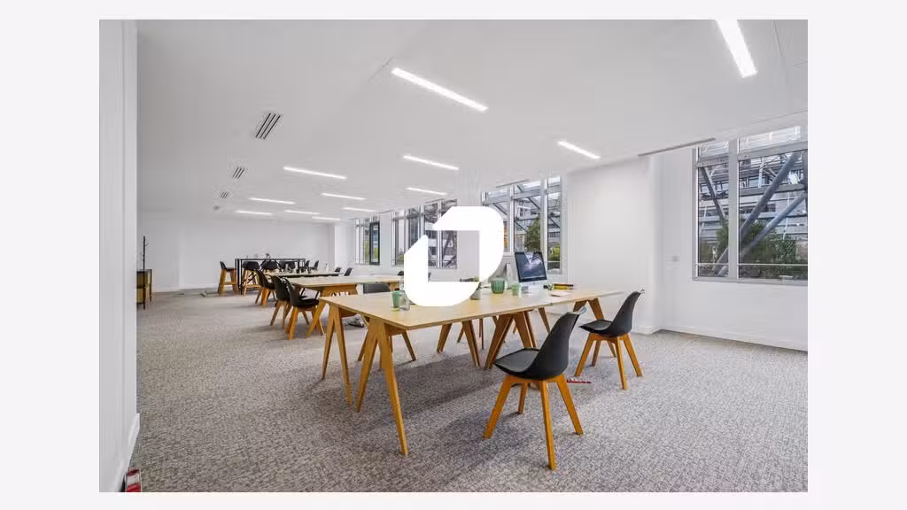 A louer Bureaux 12786m² Paris