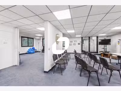 A louer Bureaux 260m² Paris