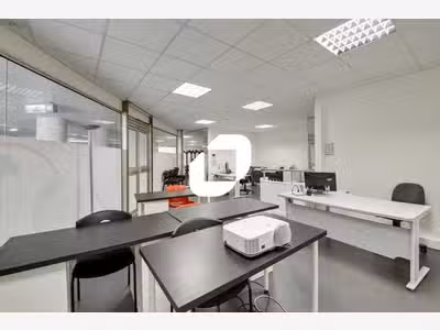 A louer Bureaux 87m² Paris