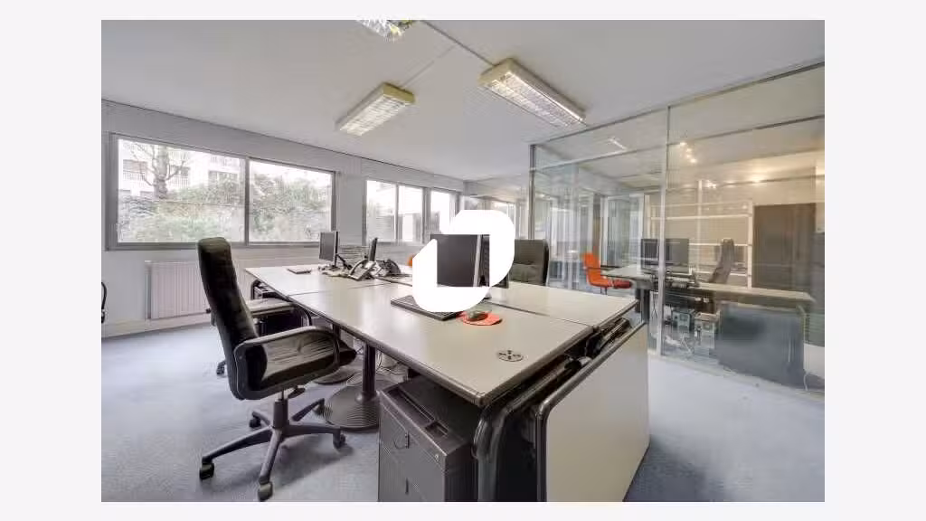 A louer Bureaux 121m² Paris