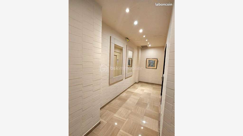 Location bureaux 200m² en R+1 à Paris 75017 Ternes