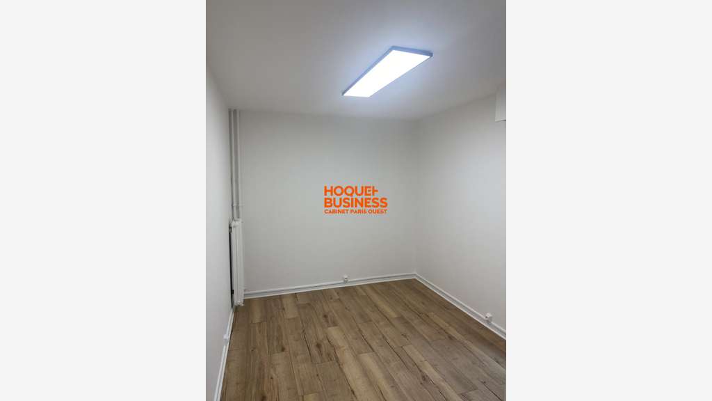 LOCATION PURE LOCAL PROFESSIONNEL 70 M² – PARIS 19