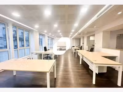 A louer Bureaux 215m² Paris