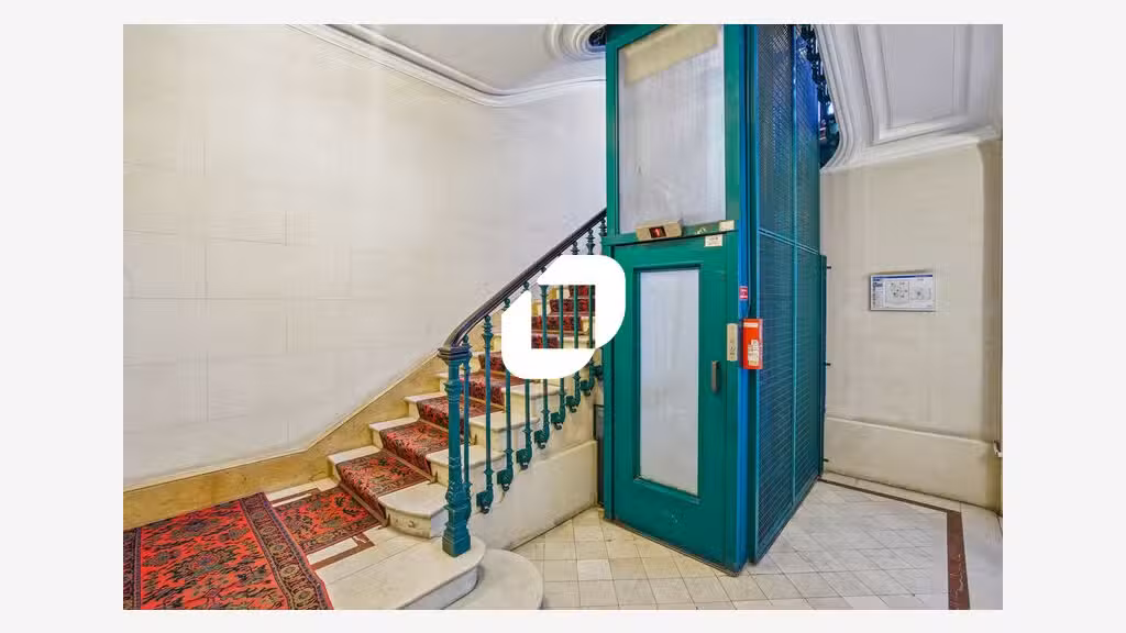 A louer Bureaux 244m² Paris