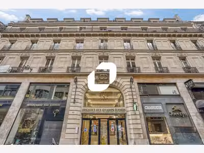 A louer Bureaux 92m² Paris