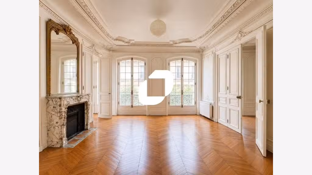 A louer Bureaux 338m² Paris