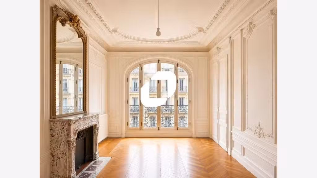 A louer Bureaux 338m² Paris
