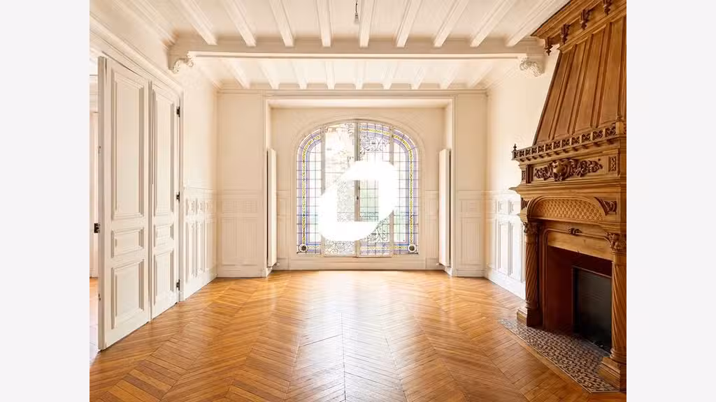 A louer Bureaux 338m² Paris