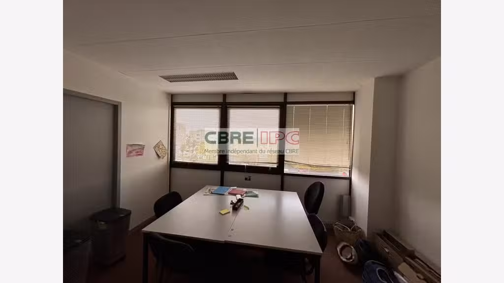Location bureaux de 280m² en R+2 à Pau