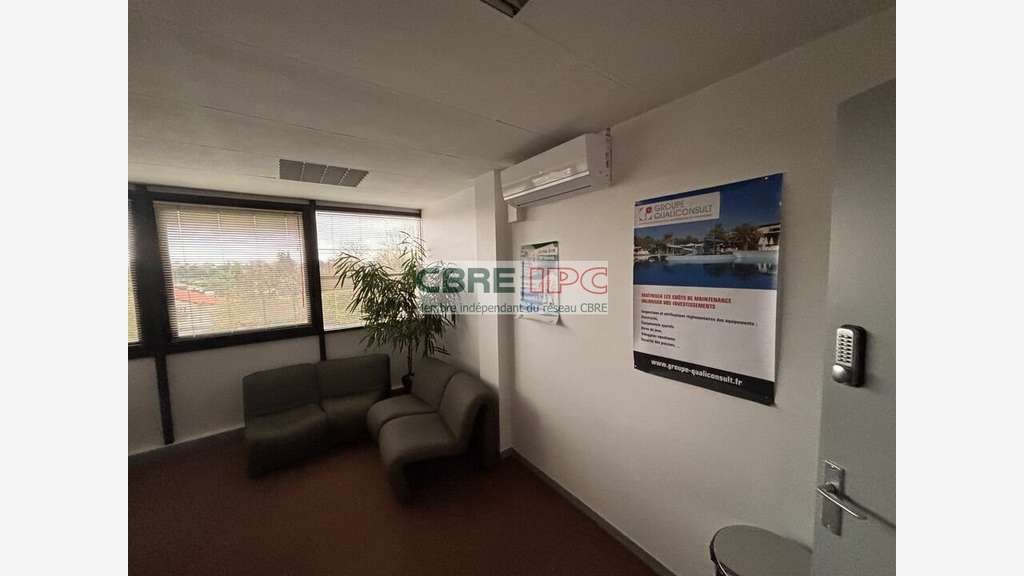 Location bureaux de 280m² en R+2 à Pau