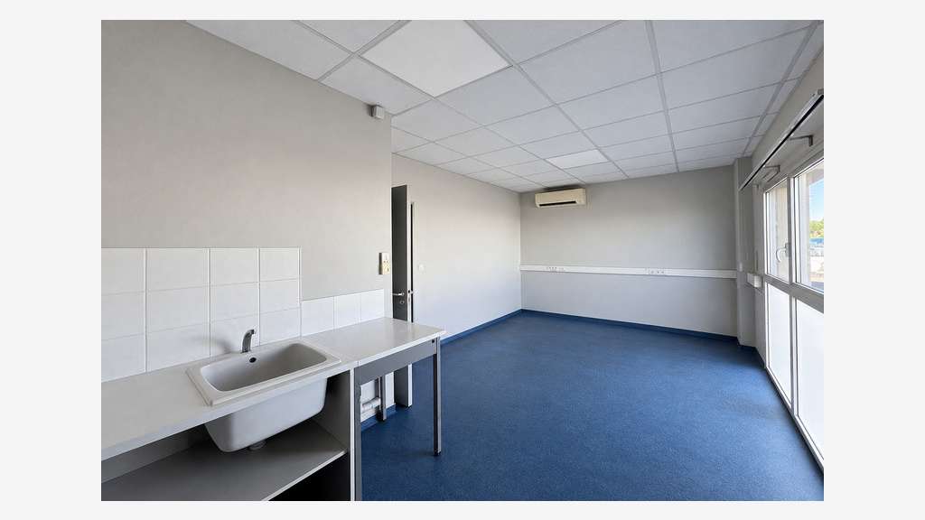 Bureaux 105m² à louer secteur dynamique Perpignan