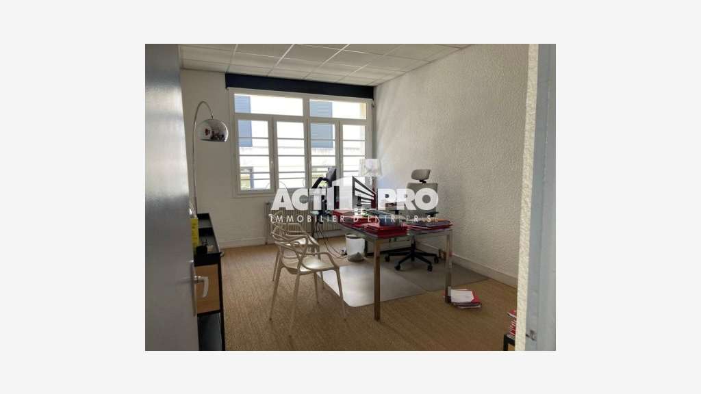 A louer bureaux de 213m² en Pyrénées Orientales
