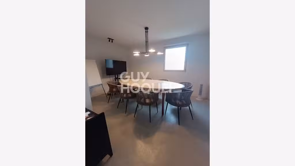 Location bureaux neufs 175m² à Plouer Sur Rance