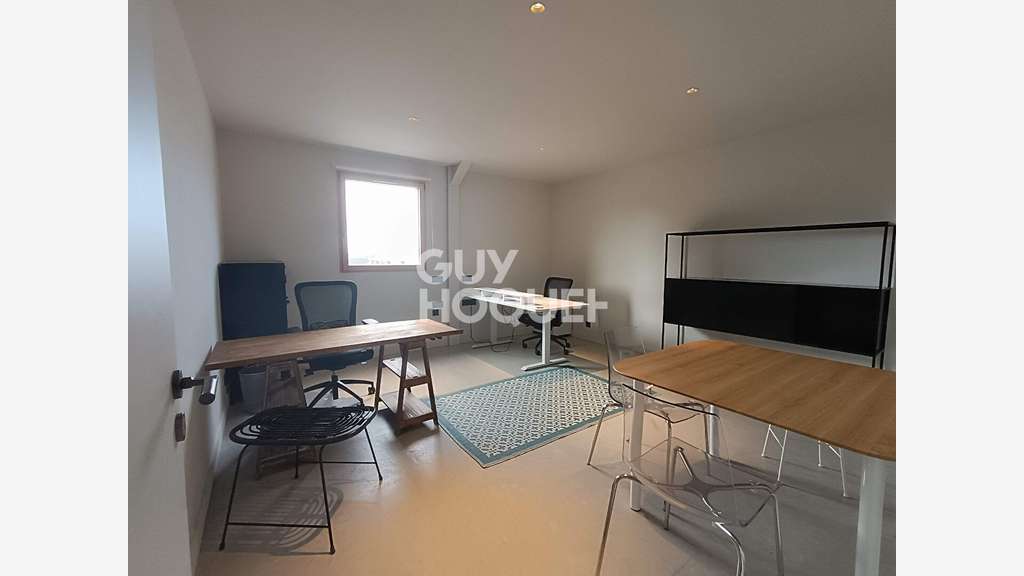 Location bureaux neufs 175m² à Plouer Sur Rance