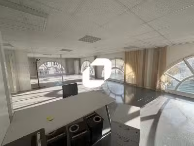 A louer Bureaux 91m² Poissy