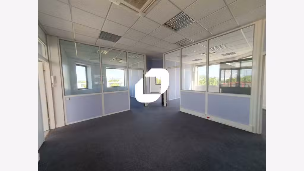 A louer Bureaux 400m² Poissy