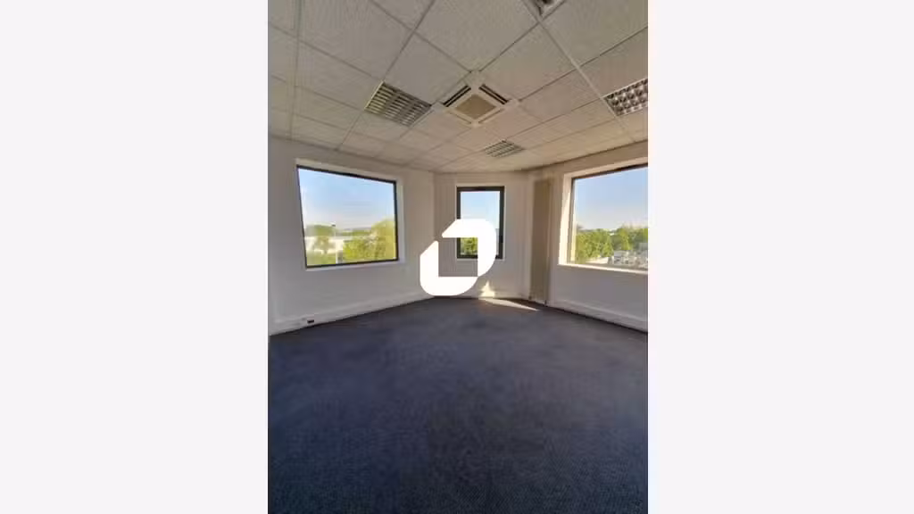A louer Bureaux 400m² Poissy