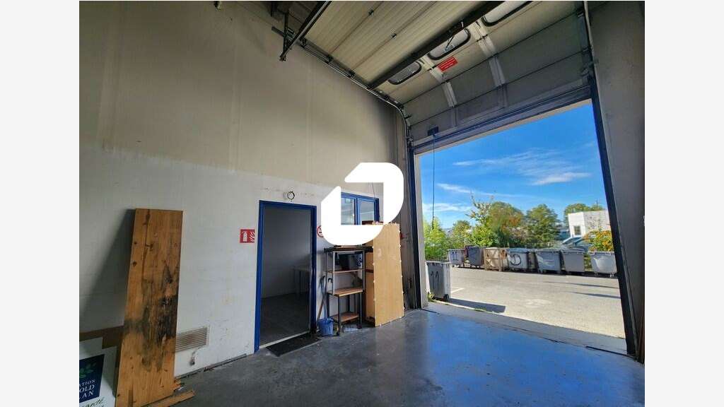 A louer Bureaux 743m² Poissy