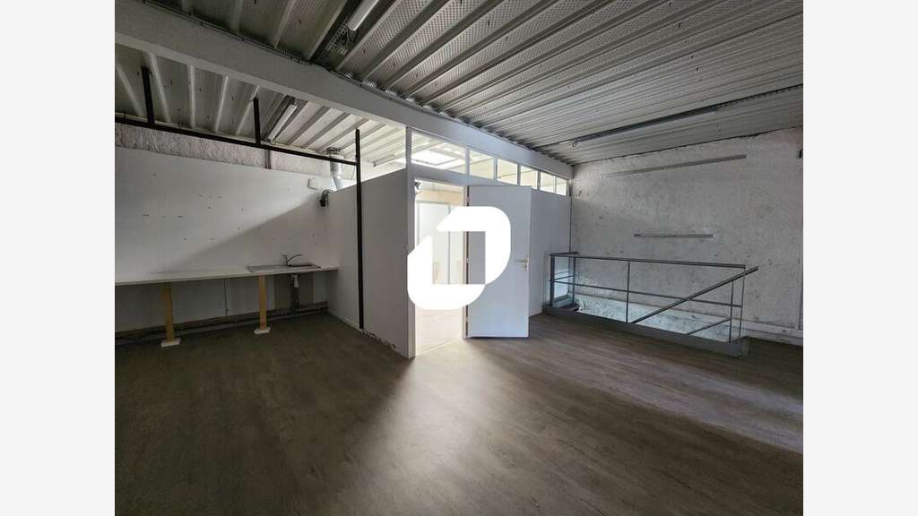 A louer Bureaux 743m² Poissy
