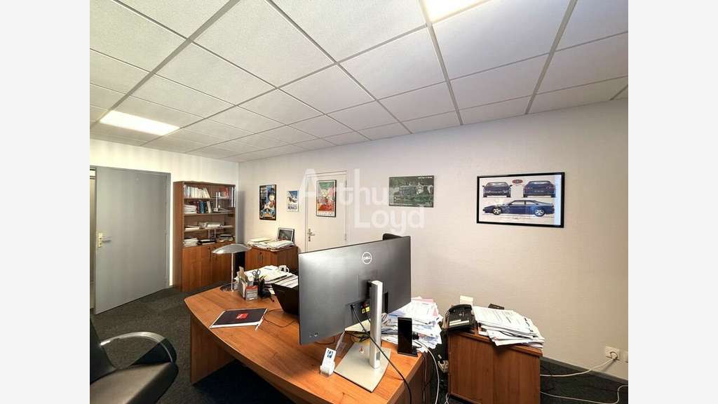 Bureaux de 73m² à louer axe routier à Poitiers 