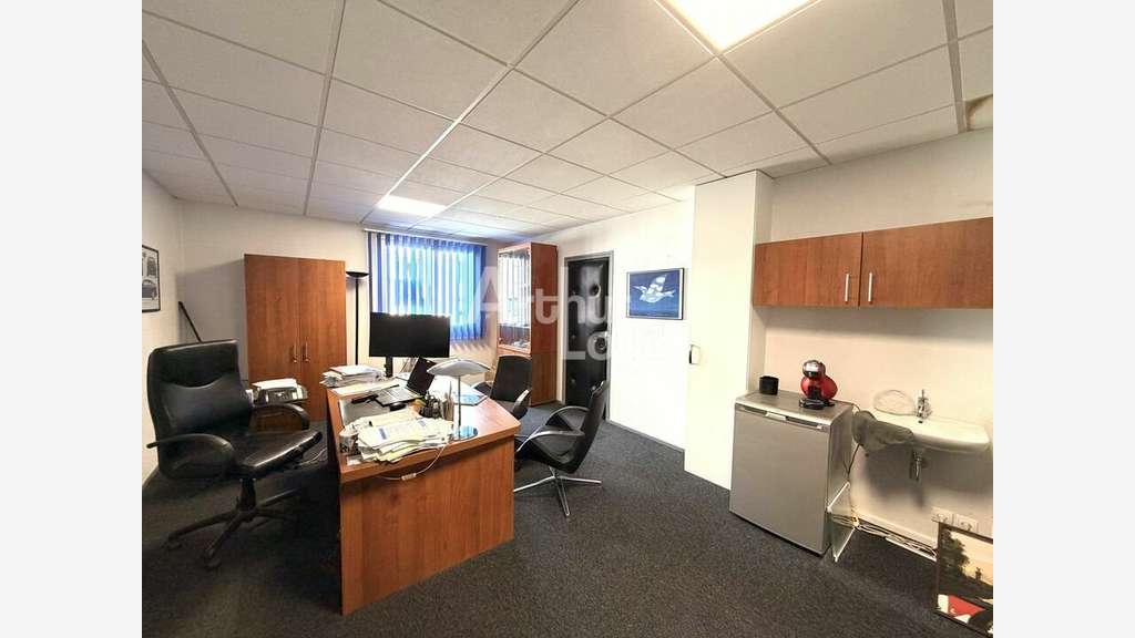 Bureaux de 73m² à louer axe routier à Poitiers 