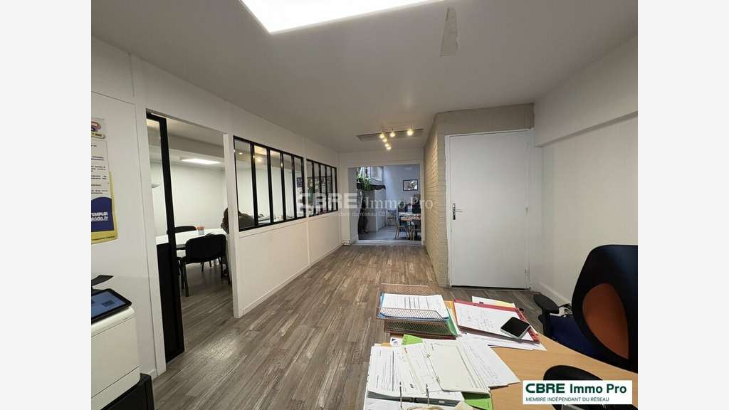 A louer bureaux 100m² empl stratégique Poitiers