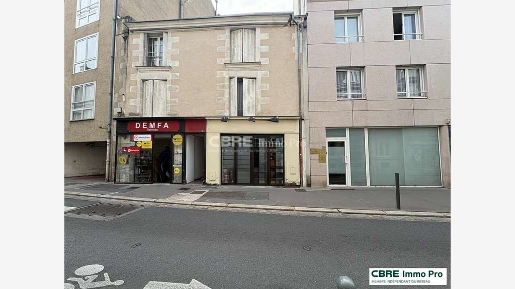 A louer bureaux 100m² empl stratégique Poitiers