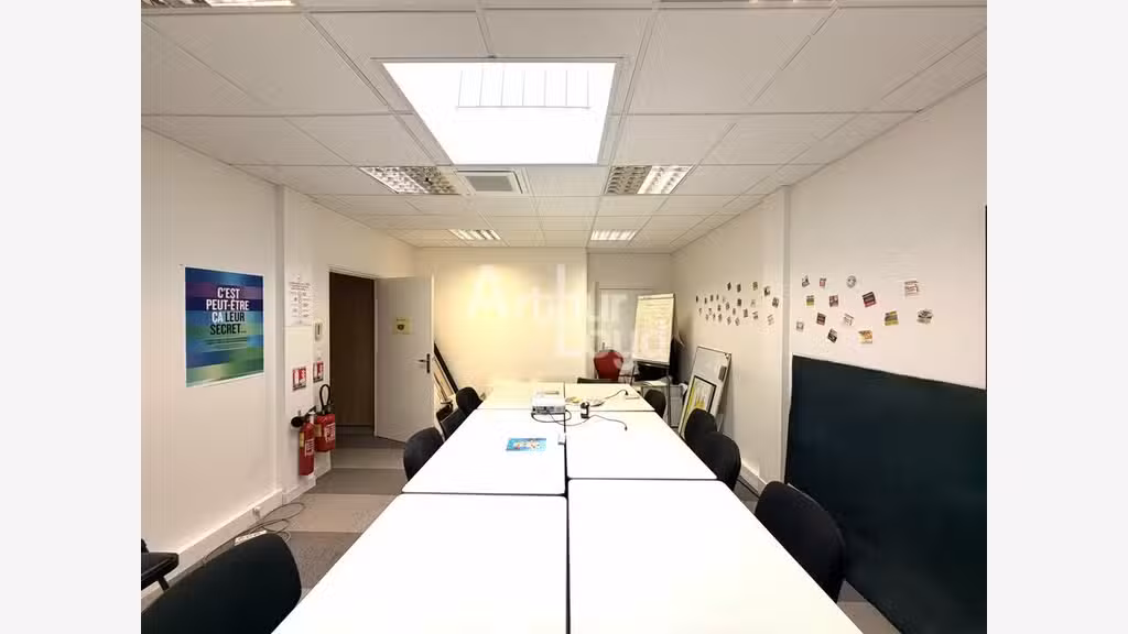 Bureaux de 236m² à louer à Poitiers empl attractif