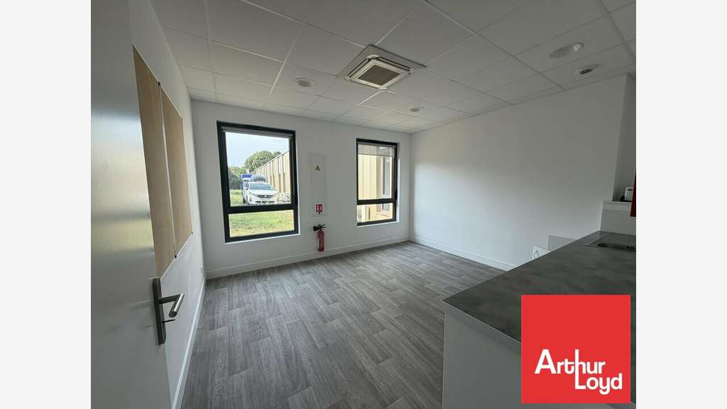 POITIERS - BUREAUX à louer