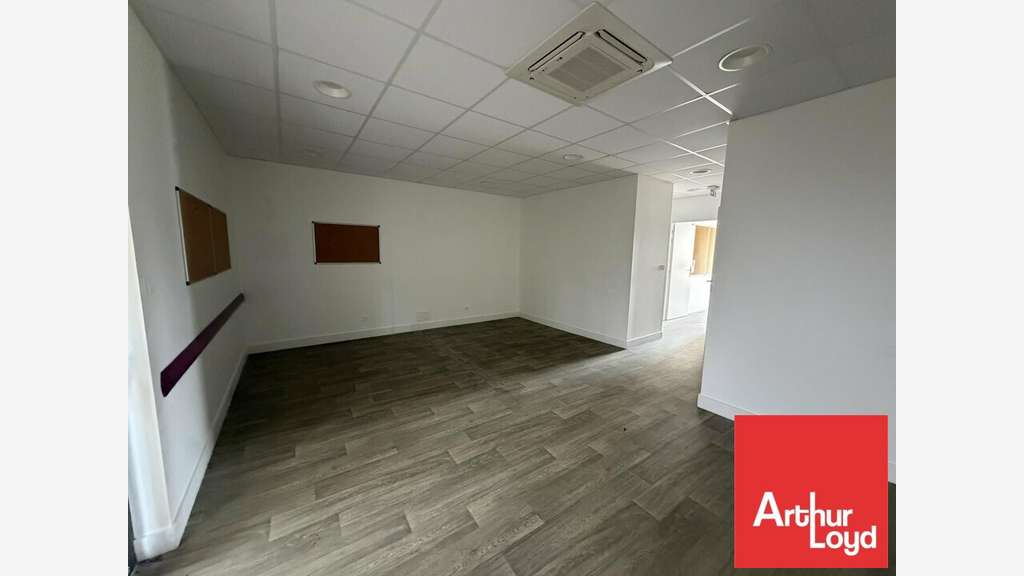 POITIERS - BUREAUX à louer