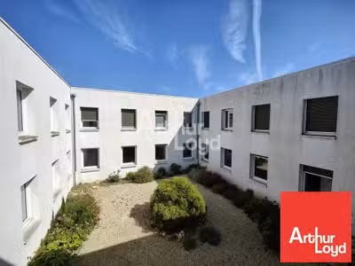 Bureaux de 180m² à louer en RDC à Poitiers 