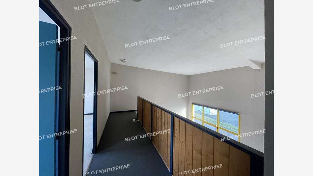 A louer bureaux de 179m² axe St Brieuc Lamballe