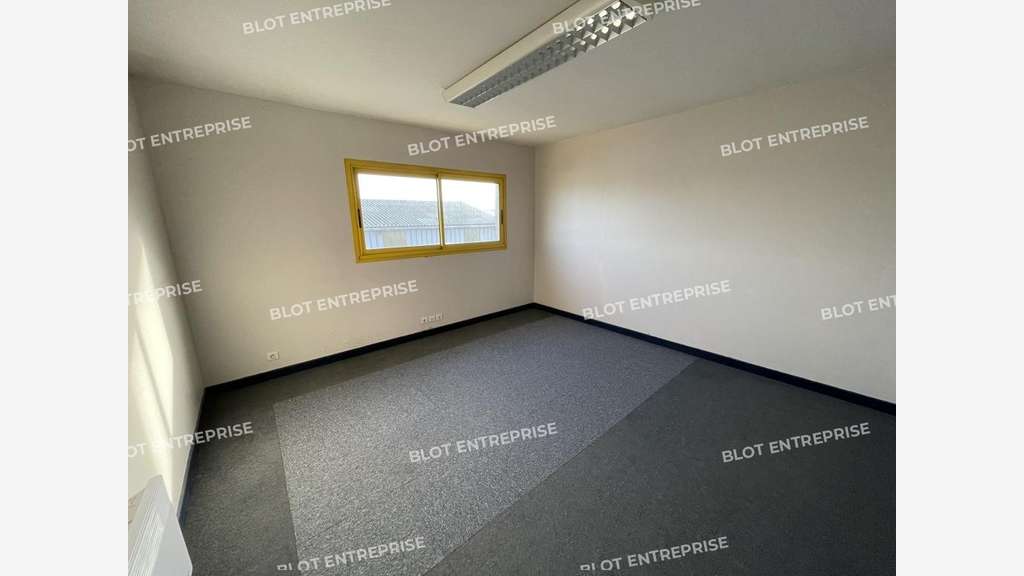 A louer bureaux de 179m² axe St Brieuc Lamballe