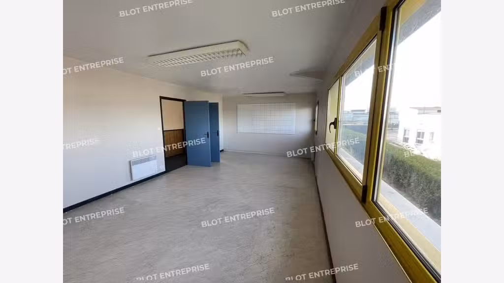 A louer bureaux de 179m² axe St Brieuc Lamballe