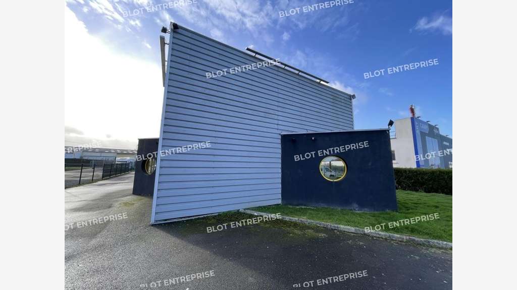 A louer bureaux de 128m² axe St Brieuc Lamballe