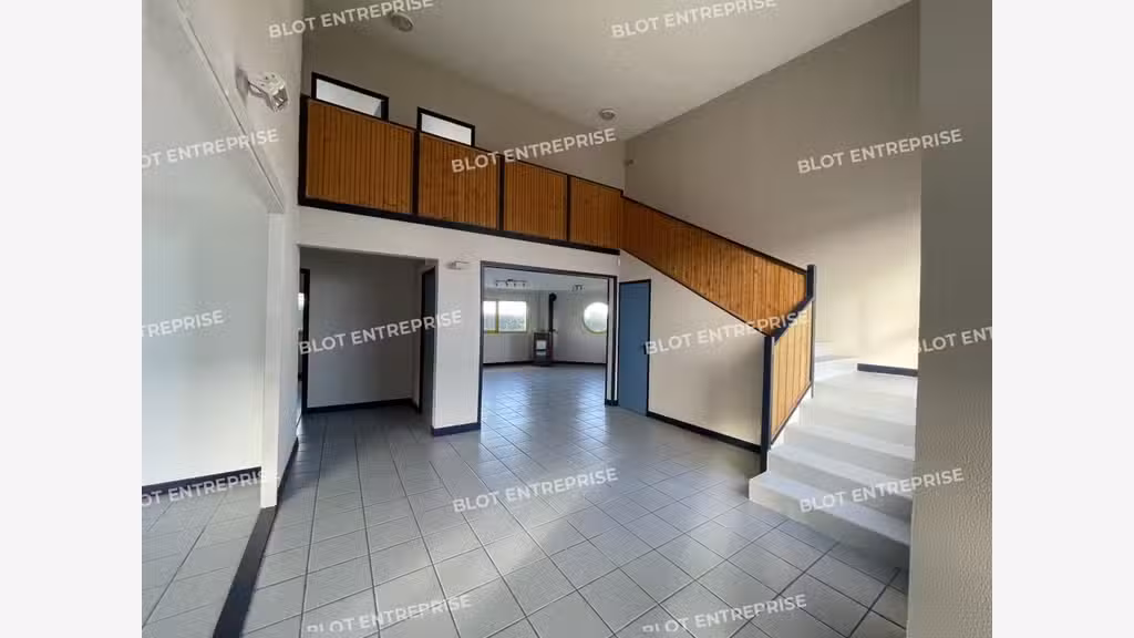 A louer bureaux de 128m² axe St Brieuc Lamballe