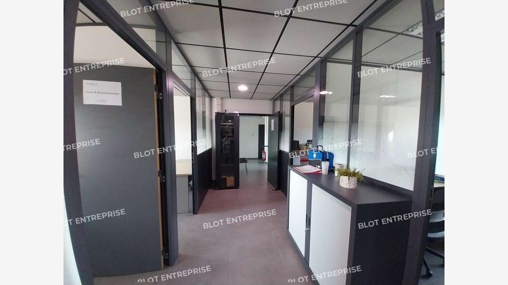 À LOUER - BUREAUX - 223 M² - PONTCHATEAU
