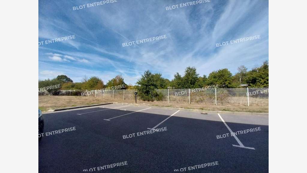 À LOUER - BUREAUX - 223 M² - PONTCHATEAU