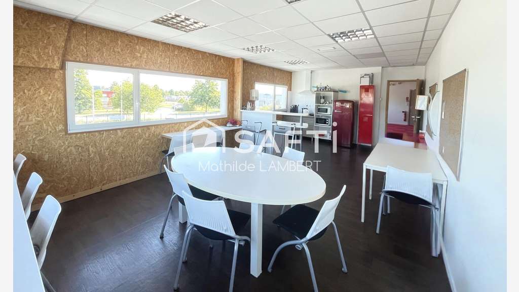 À louer bureaux 53.5m² R+1 à Pontchâteau