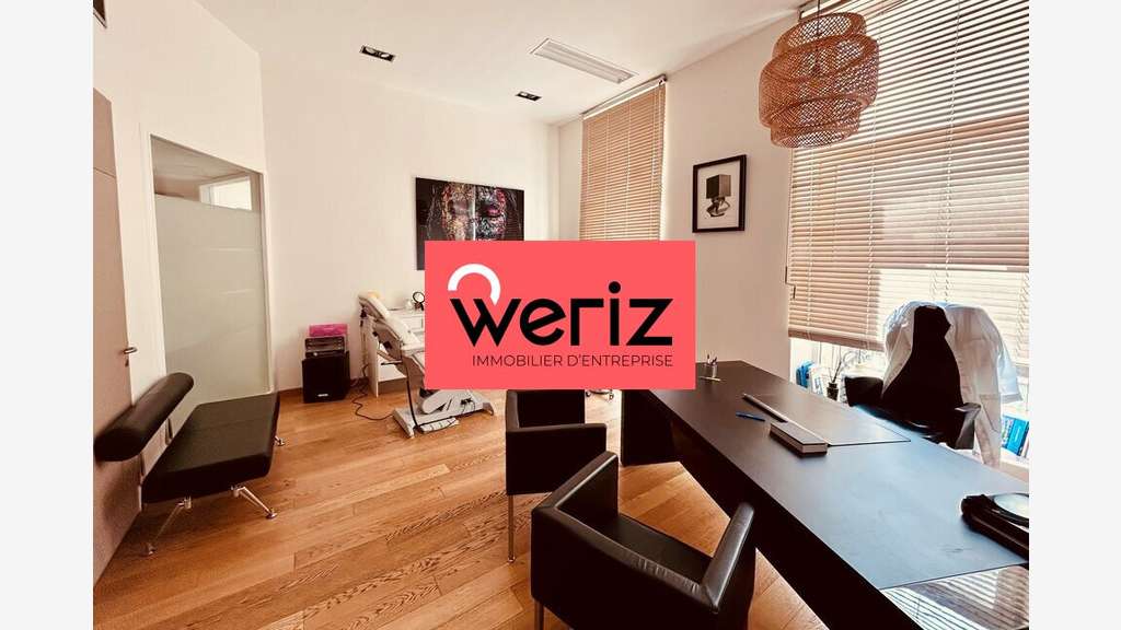 Bureaux 311m² R+2 à louer à Marseille 6e