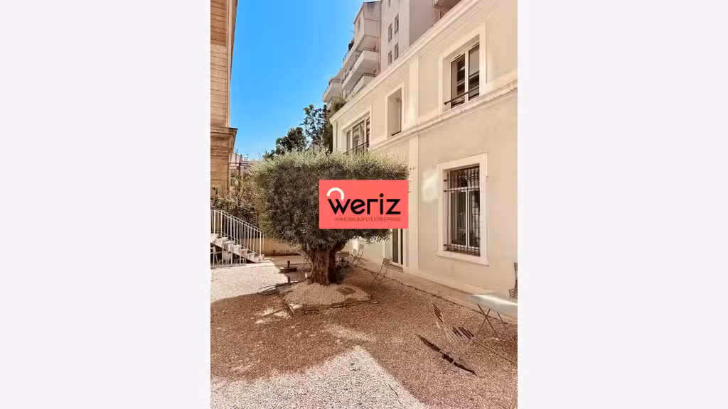 Bureaux 311m² R+2 à louer à Marseille 6e
