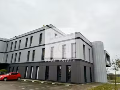 PUSIGNAN - BUREAUX à louer