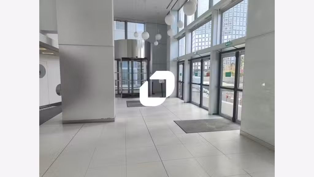 A louer Bureaux 1240m² Puteaux la defense