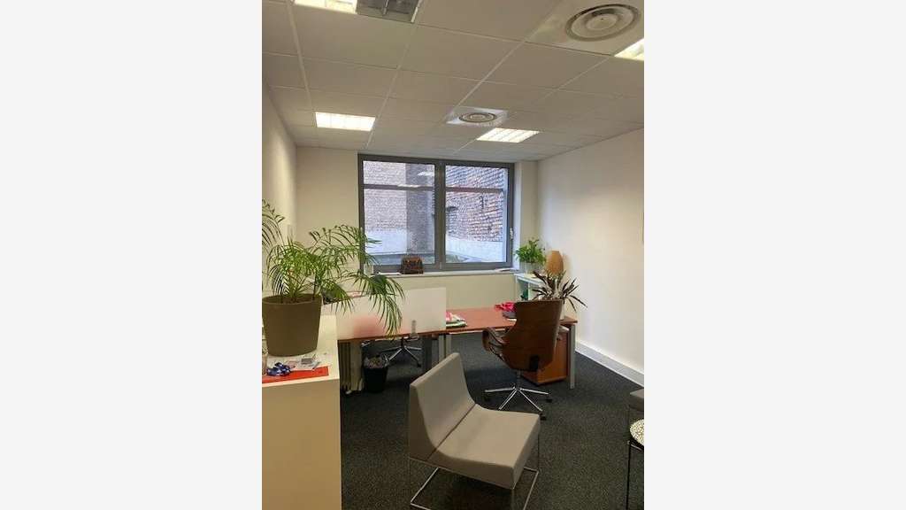 Bureau à louer 119m² R+1 Tribunal PMR Strasbourg