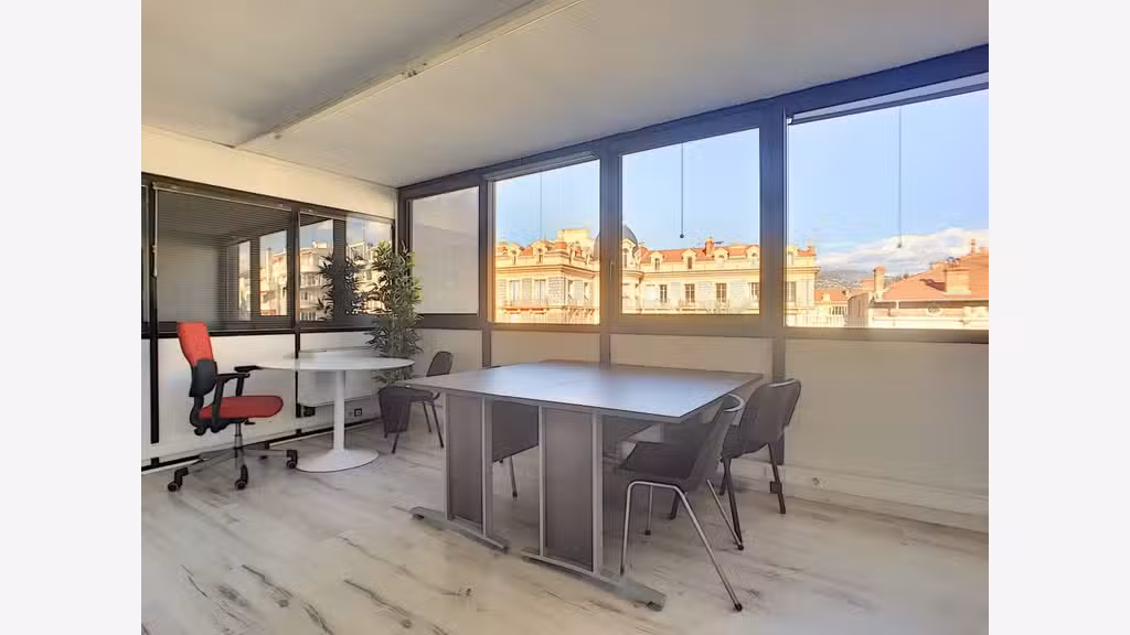 A louer bureaux à Nice quartier des Musiciens 