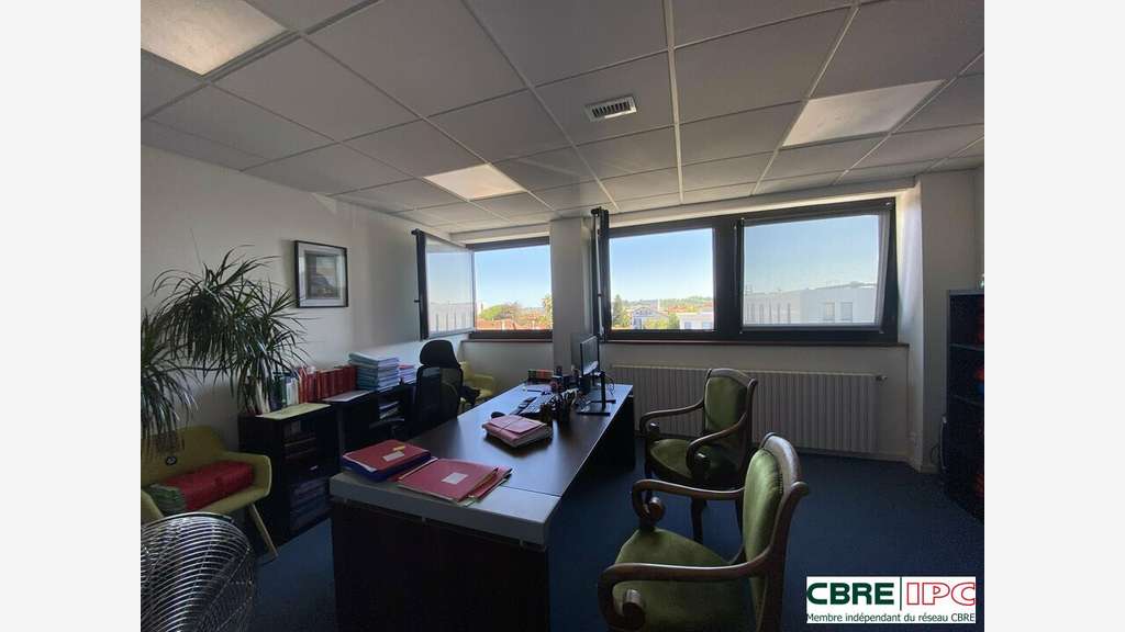 Location bureaux R+3 à Bayonne quartier Arènes
