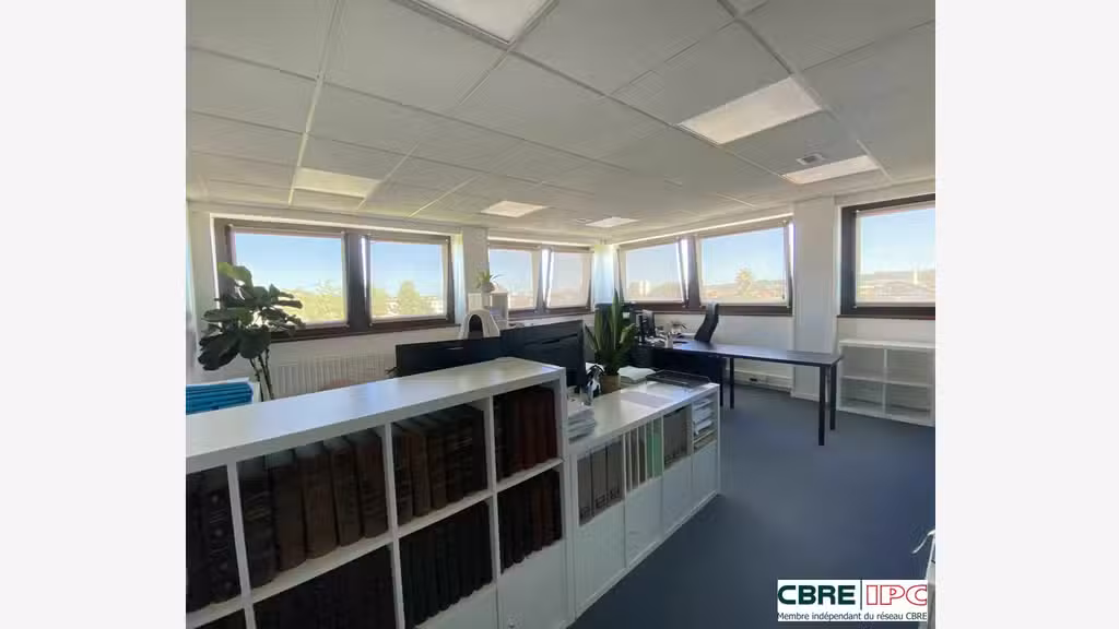 Location bureaux R+3 à Bayonne quartier Arènes
