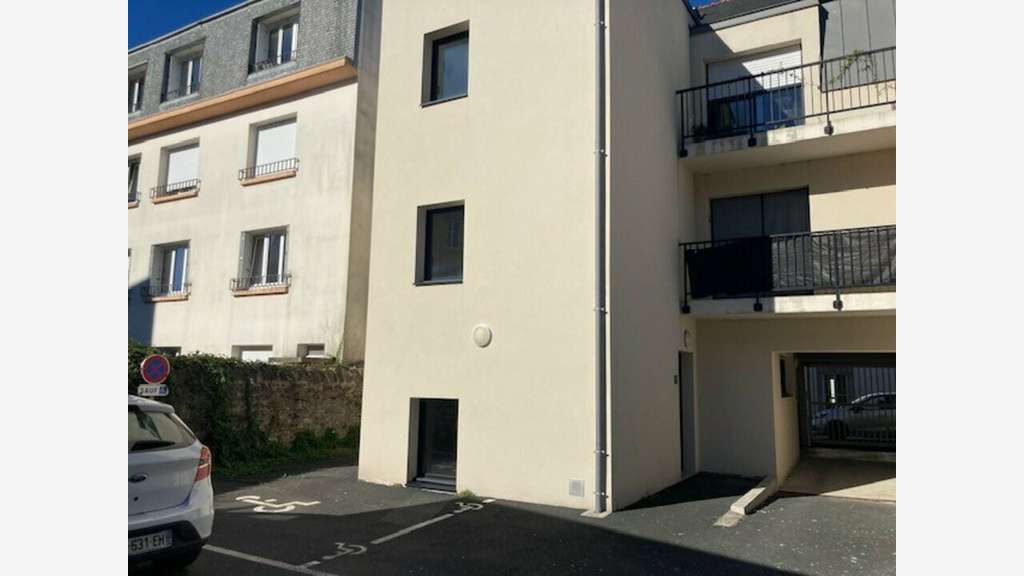 A louer plateau de bureaux neuf à Quimper Gare