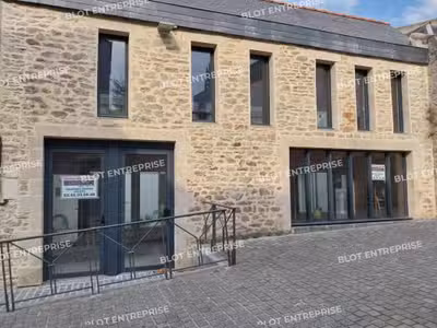 A louer bureaux de 80m² en centre ville de Quimper